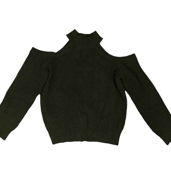 ASTR the label Women’s Black Ribbed Mock Turtleneck Cold Shoulder Sweater - Picture 1 of 5